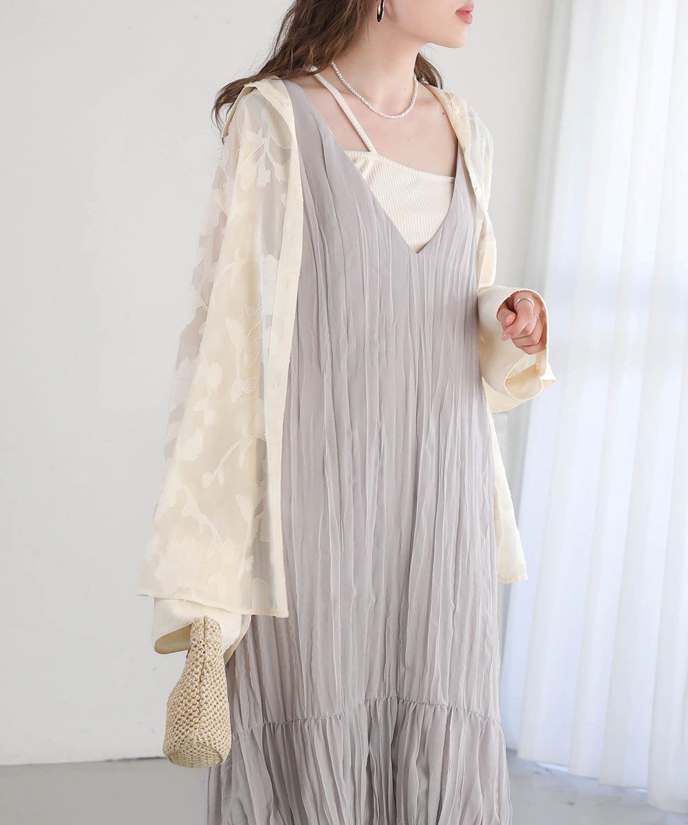 日本 Bab - V領浪漫飄逸無袖洋裝-米杏