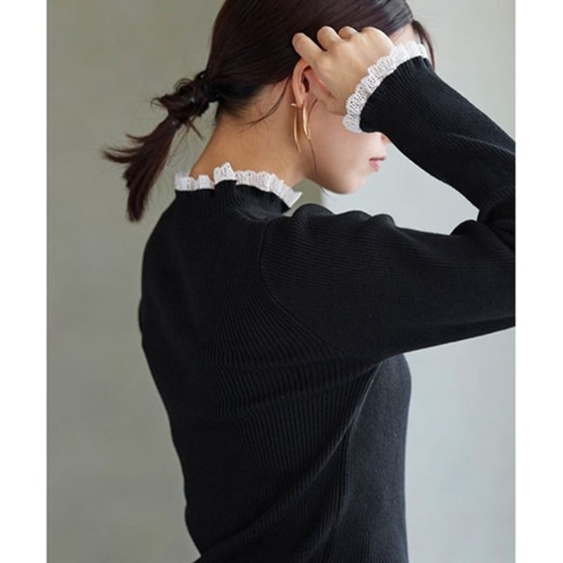 日本 BELLUNA - 氣質蕾絲拼接羅紋針織上衣-條紋x白