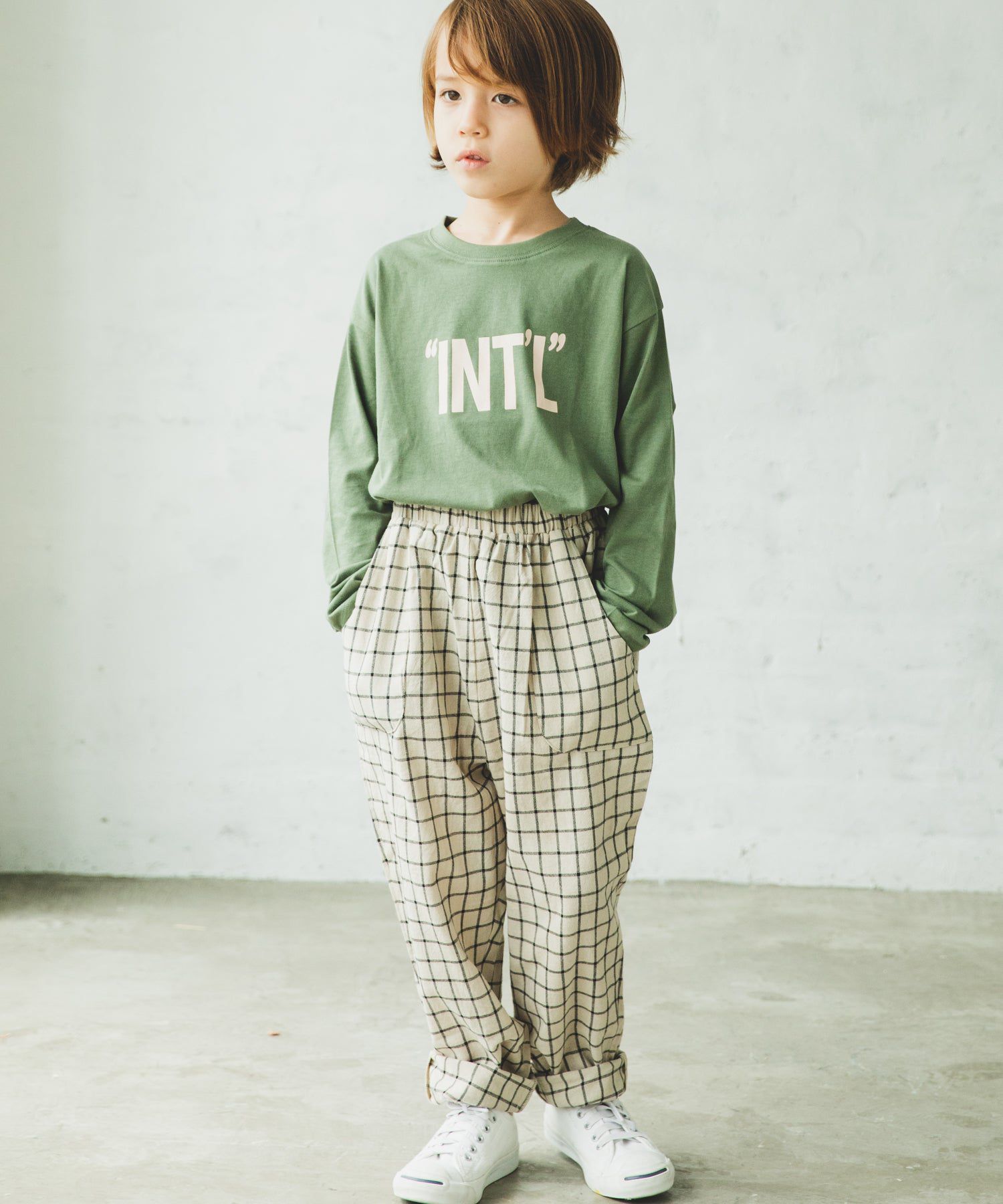 日本 PAIRMANON - 百搭鬆緊長褲-細直條紋-黑