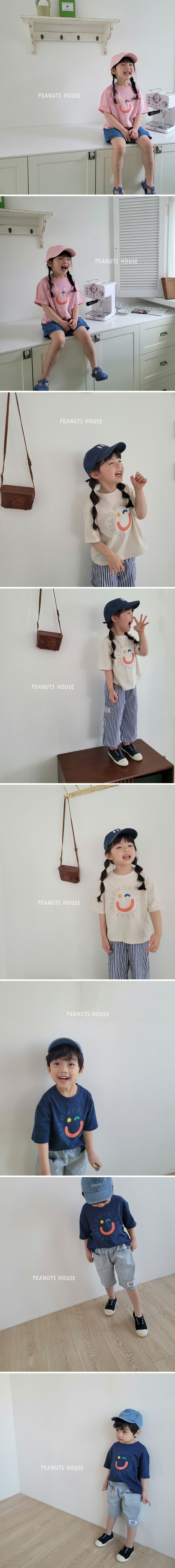 韓國 Peanuts House - 純棉印花圓領短袖上衣-眨眼-米杏