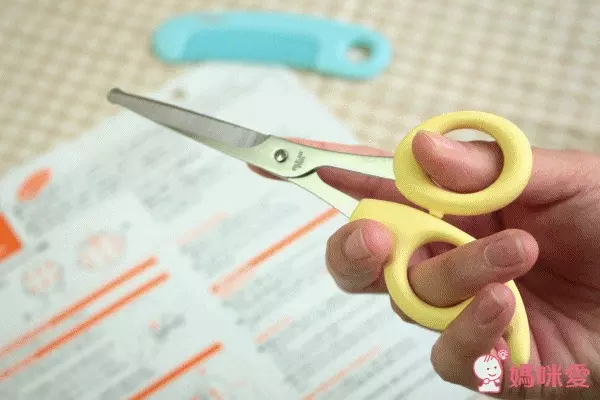 日本 Combi 可水洗電動理髮器 / 日本製新生兒剪刀組