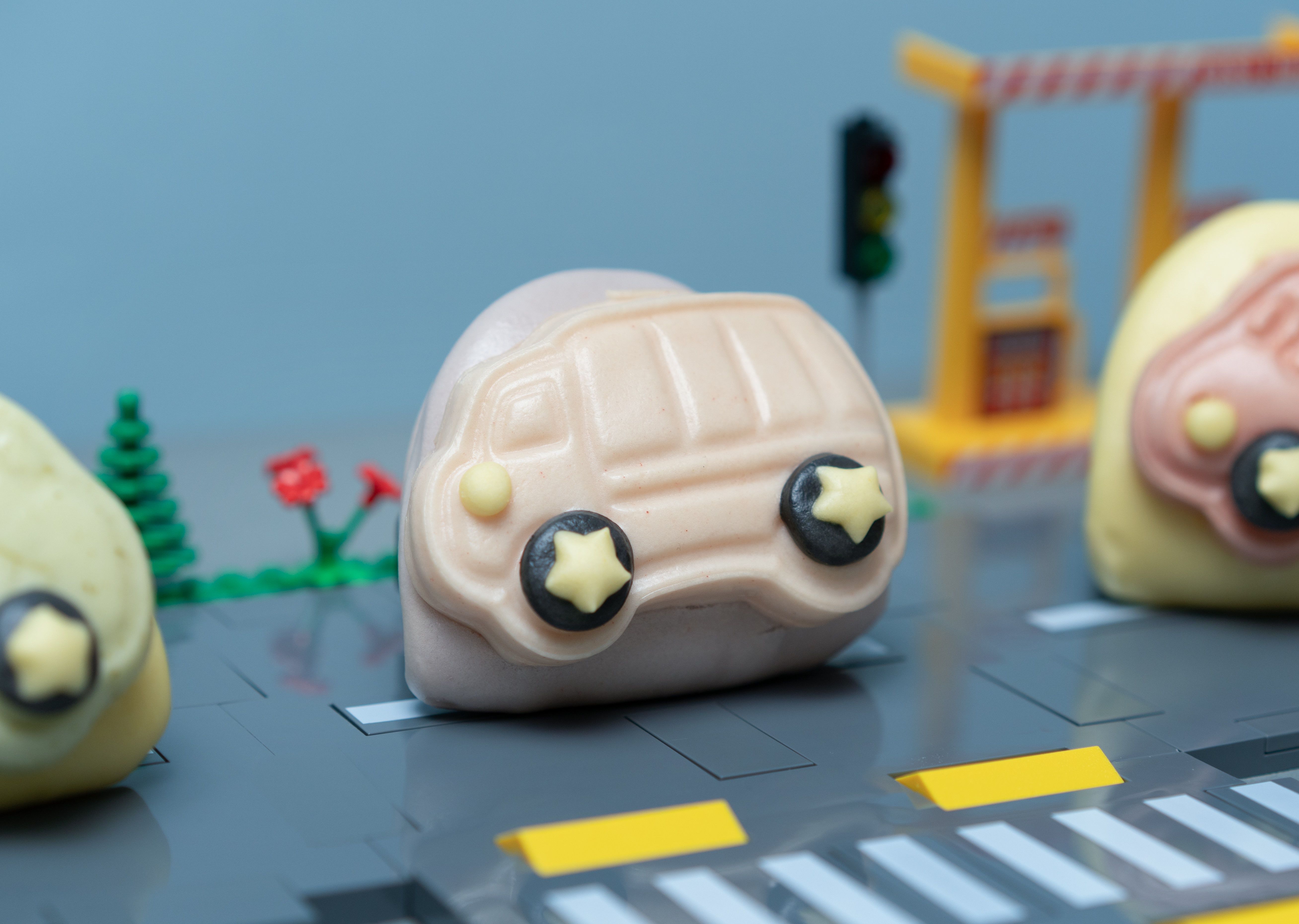 老甜媽手工饅頭 - 彩虹小車車造型刈包