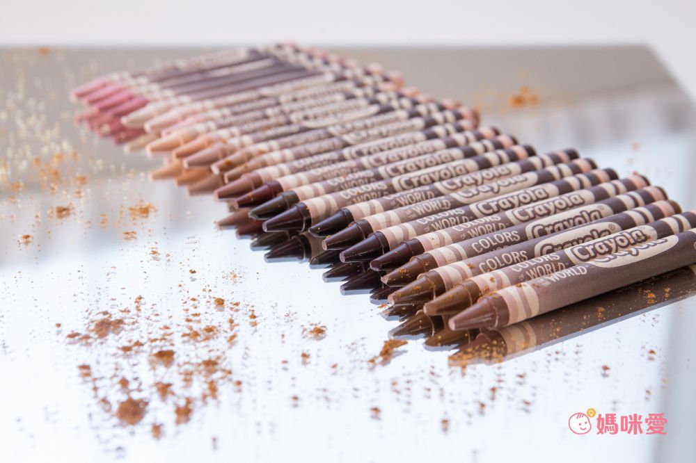 Crayola繪兒樂 - 世界色彩蠟筆24色