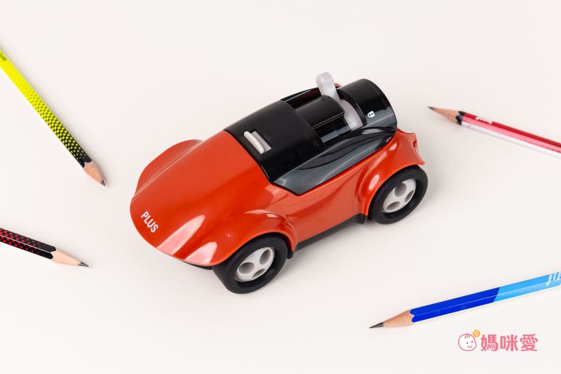 【日本 PLUS】二合一個資保護章Ｘ開箱刀