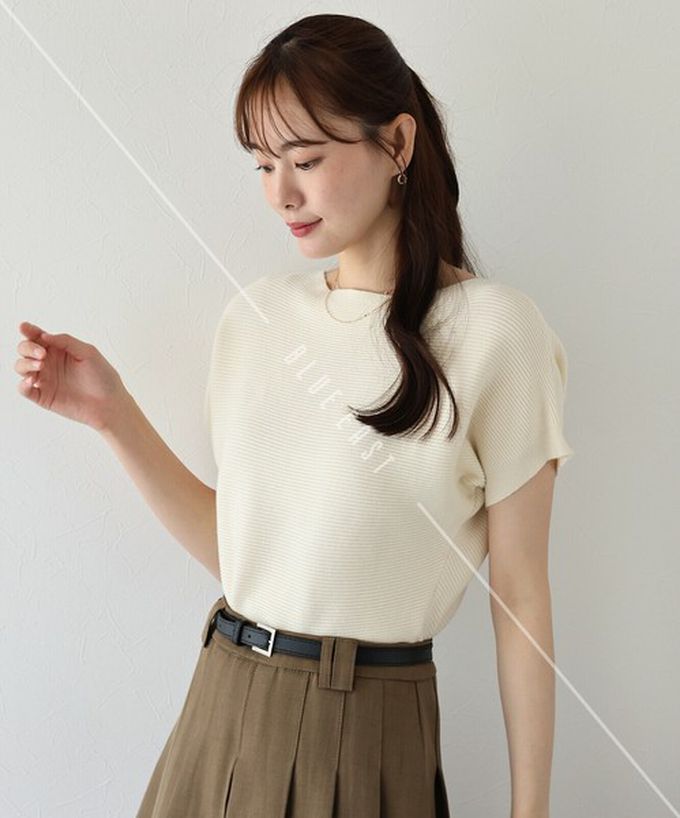 日本 BLUE EAST - 美型修身柔軟羅紋蝙蝠袖上衣-象牙