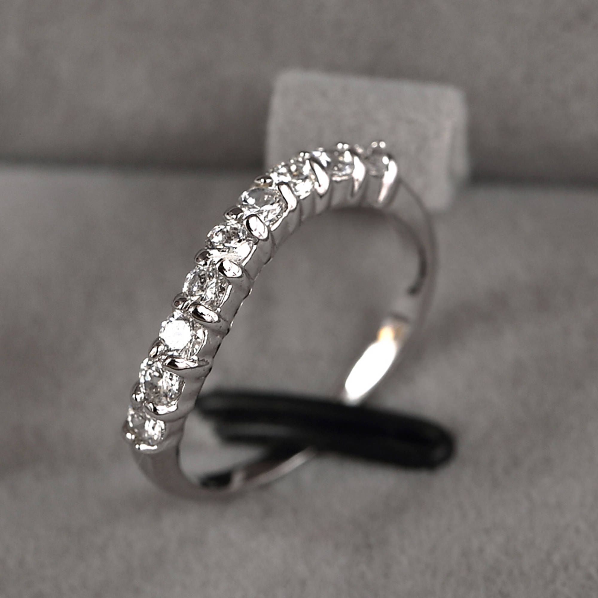 美國ILG鑽飾 - NYC情定紐約戒指 – 頂級美國ILG Diamond，媲美真鑽亮度的鑽飾【RI037】-加贈高級珠寶級絨布盒1個-外國抗敏材質電鍍頂級白K金色