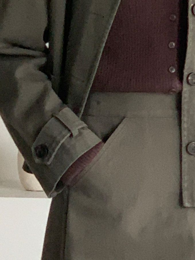 韓國女裝連線 - 後鬆緊鈕扣點綴A字長裙-灰軍綠 (FREE)