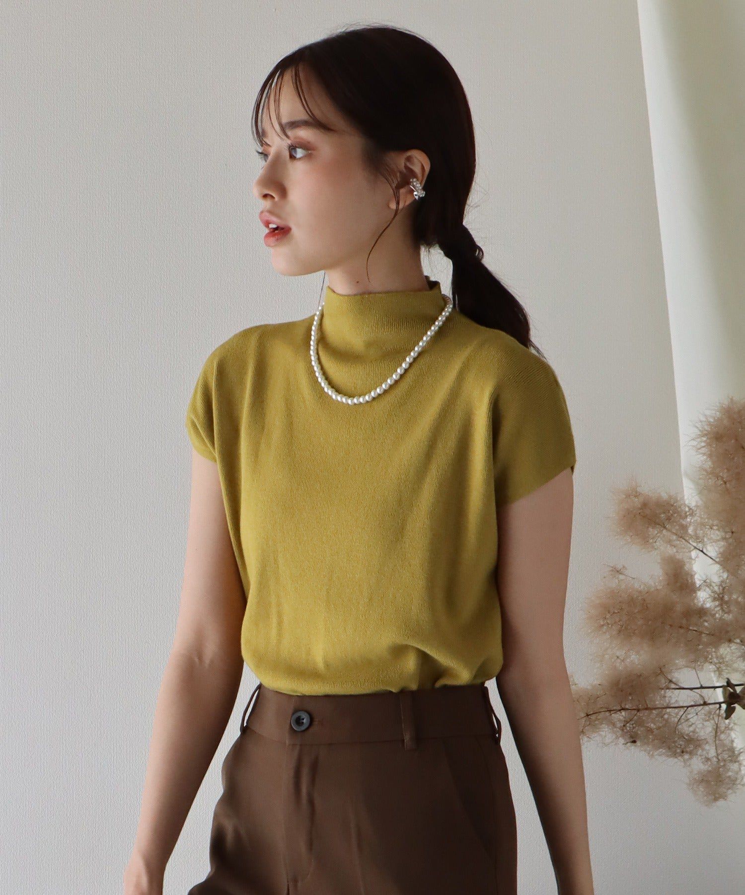 日本 BLUE EAST - 小立領法式袖薄針織上衣-橄欖綠