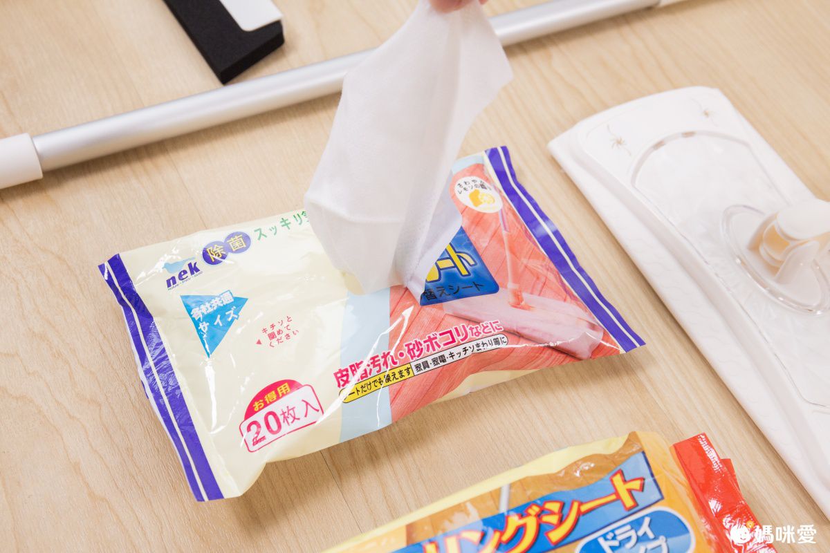 多功能居家清潔掃除套組-常用系列-2節輕巧伸縮桿x1+靜電除塵拖把頭x1+除塵撢頭x1+掃把頭x1+磁磚清潔刷頭x1+海綿刷頭x1+乾巾x3+濕巾x3