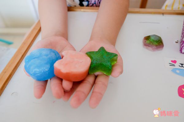 讓孩子愛上洗手！美國 KLUTZ 肥皂DIY、創意手作系列