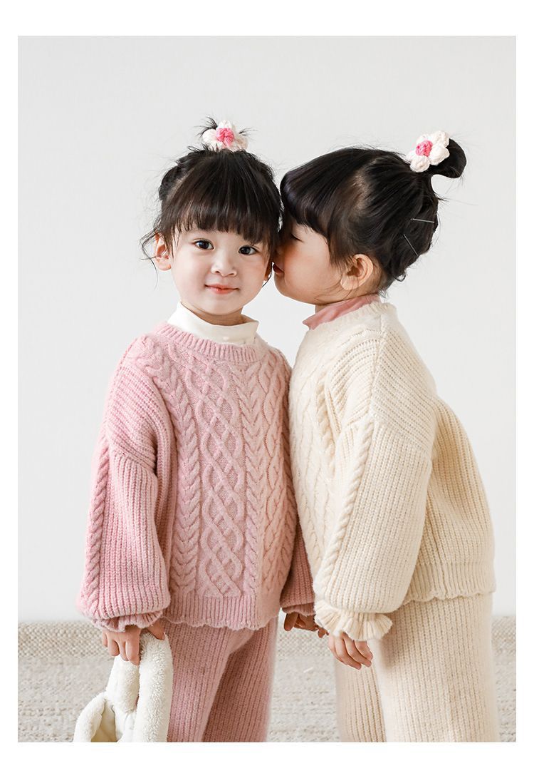 TONGMO - 復古針織花邊長褲-卡其色