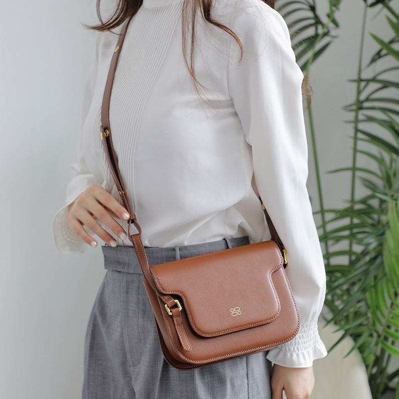 真皮斜跨/單肩翻蓋豆腐包-抹茶綠 (20x6x14cm)