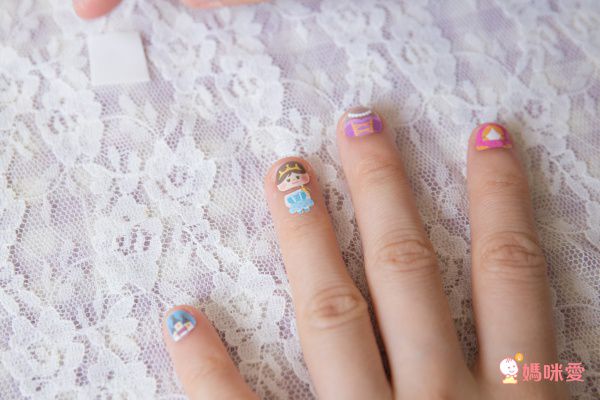 韓國 Peach and - 兒童安全水溶性蝴蝶結指甲油(附戒指)-11貝兒美女黃-10ml