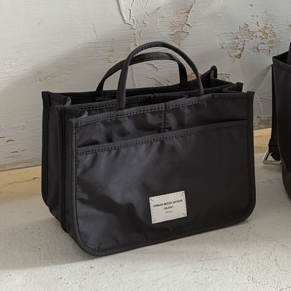 小眾設計 多夾層內分隔分裝收納包-黑 (23x17x13cm)