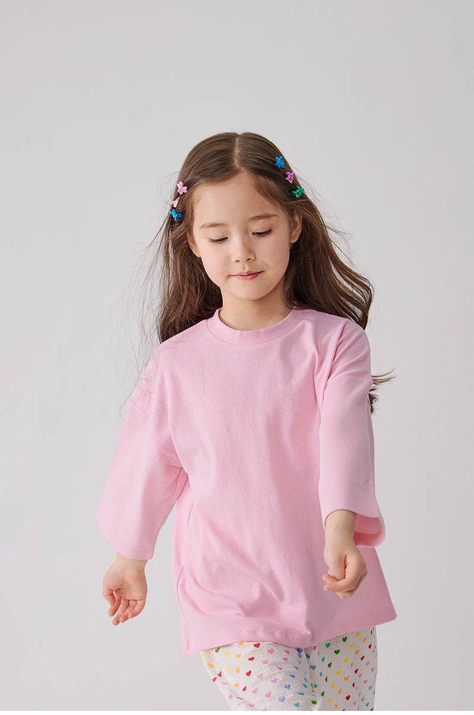 韓國 OZKIZ - 鬆緊腰滿版印花縮口防蚊褲-彩色愛心-淡粉