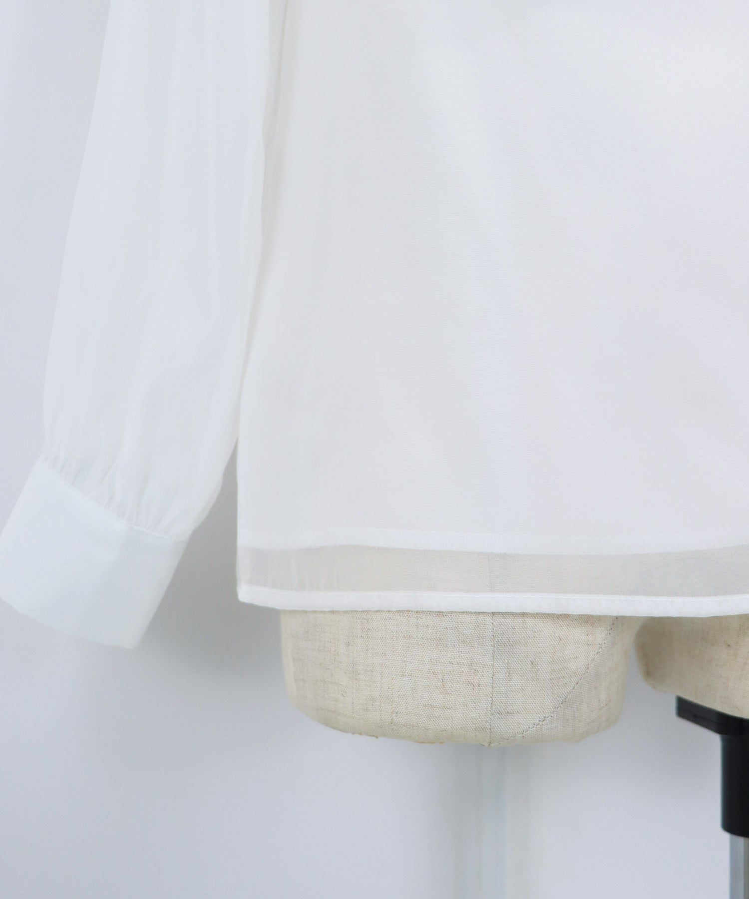 日本 BLUE EAST - 浪漫歐根紗蝴蝶結長袖上衣-黑