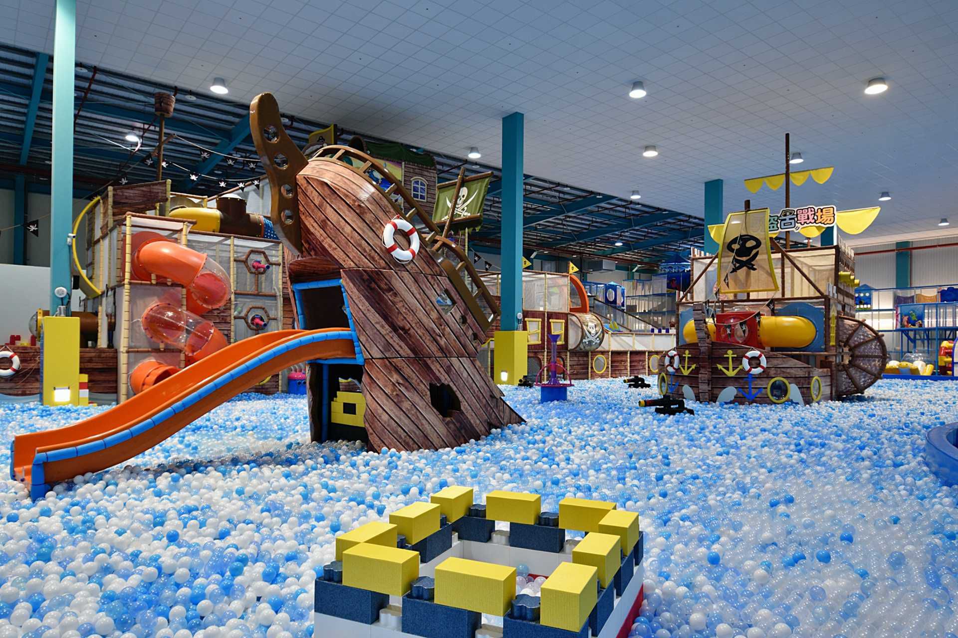 南台灣唯一！嘉義棒棒積木飯店ｘ最大鯨奇樂園