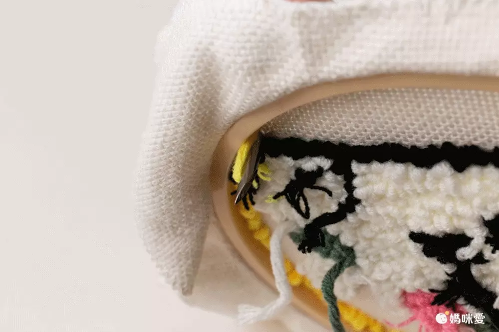 DIY手工毛線刺繡/俄羅斯戳戳繡(含外框+可調檔戳戳筆)-貓咪 (約25x30cm)