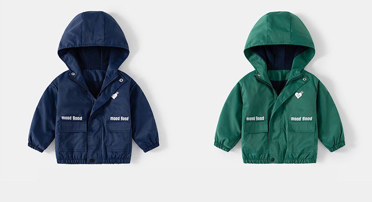 WELLKIDS - 抓絨連帽休閒衝鋒外套-胸口小愛心-綠色