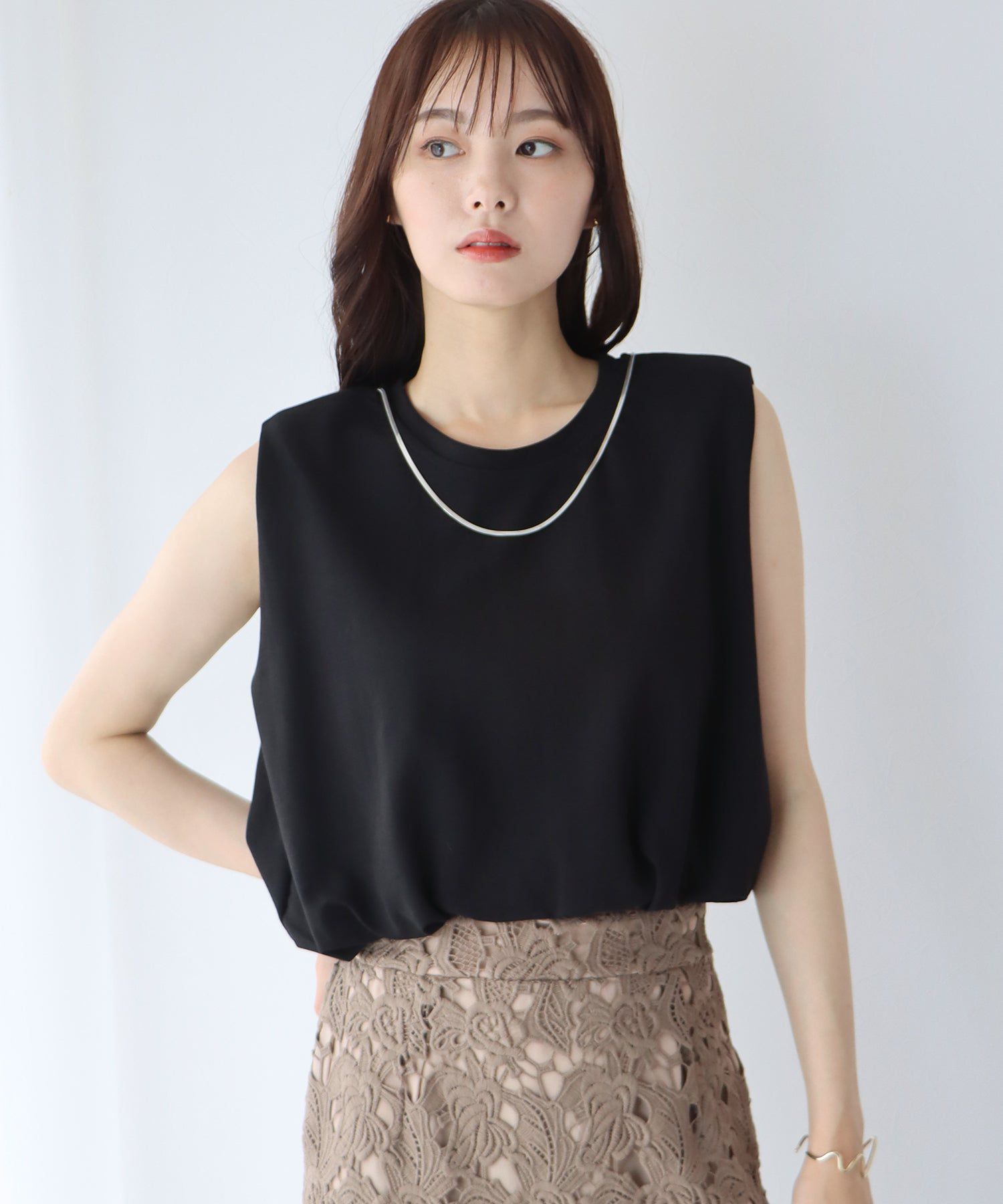 日本 BLUE EAST - 棉混法式簡約無袖上衣-白