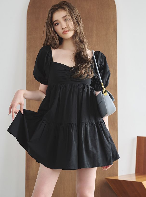 日本 GRL - 法式愛心領短版泡泡袖洋裝-經典黑