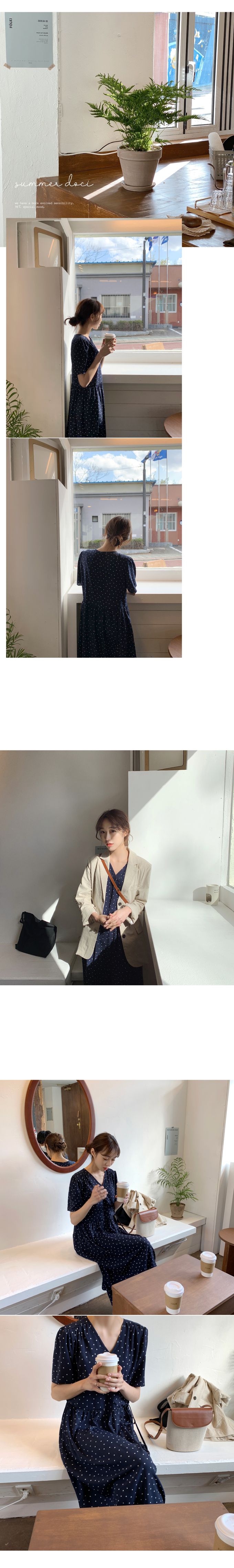 韓國 98doci - 滿版小愛心V領連身洋裝-深藍