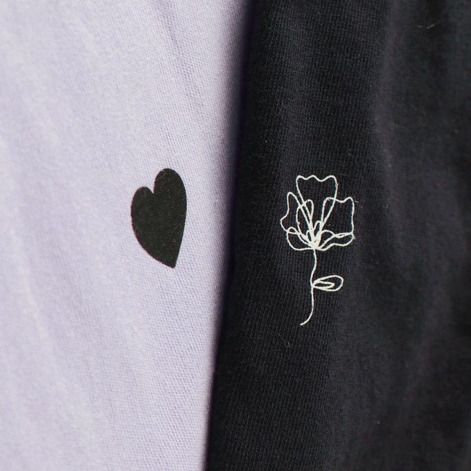 日本 BRANSHES - 率性女孩法式袖上衣-英文logo-炭灰