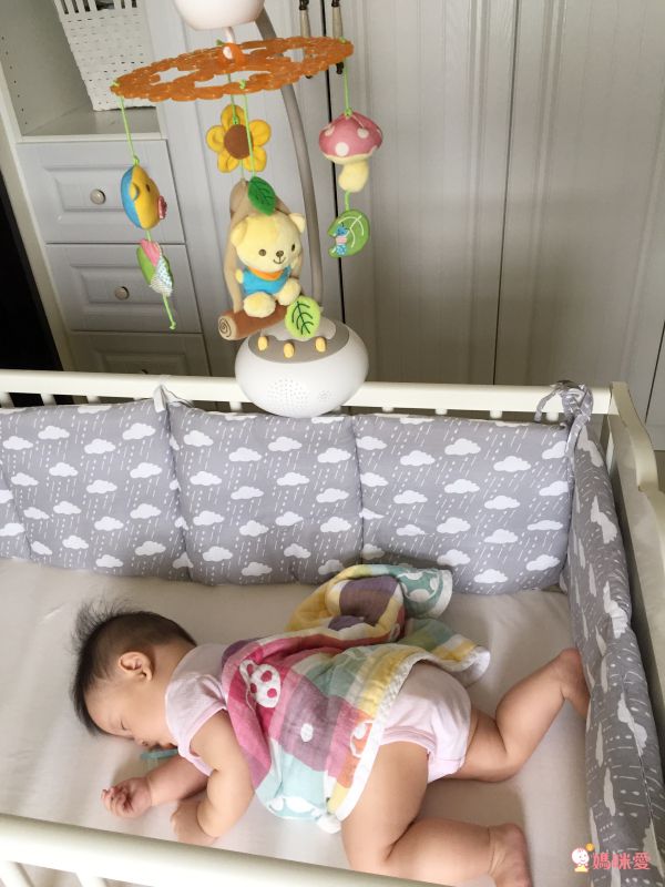 日本 Combi - Kuma 哭聲感應安撫音樂鈴-0個月起