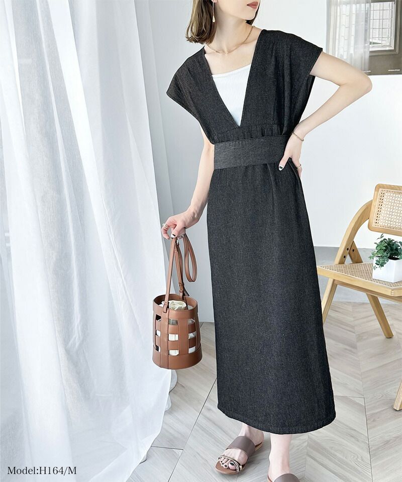 日本 Classical Elf - 丹寧前綁帶V領設計背心裙-黑