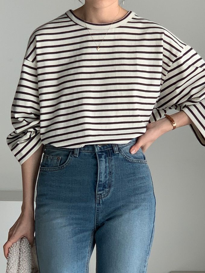 韓國女裝連線 - 不對稱後開衩條紋長袖上衣-黑藍 (FREE)