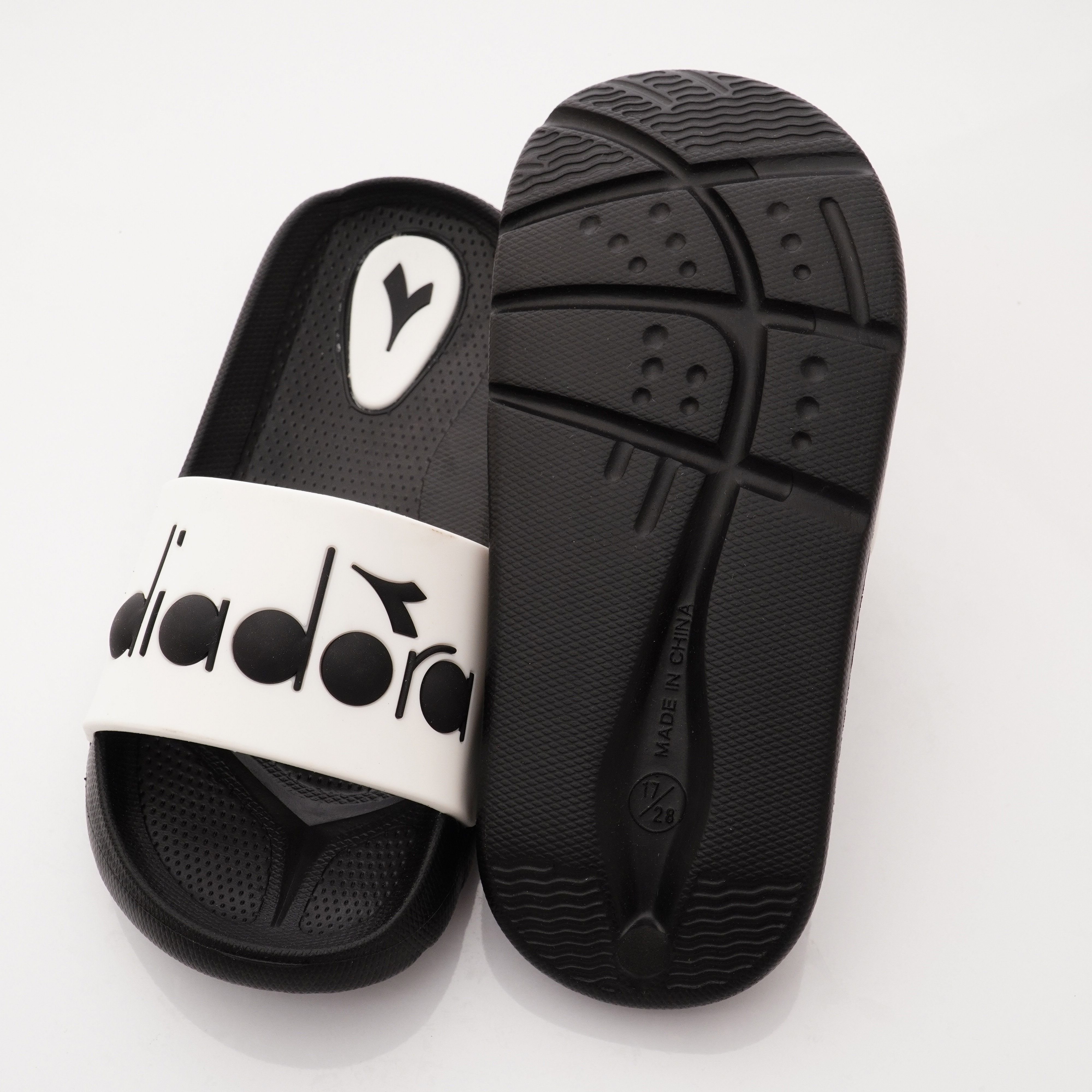 DIADORA - 輕量LOGO涼鞋/拖鞋(中小童段)-黑