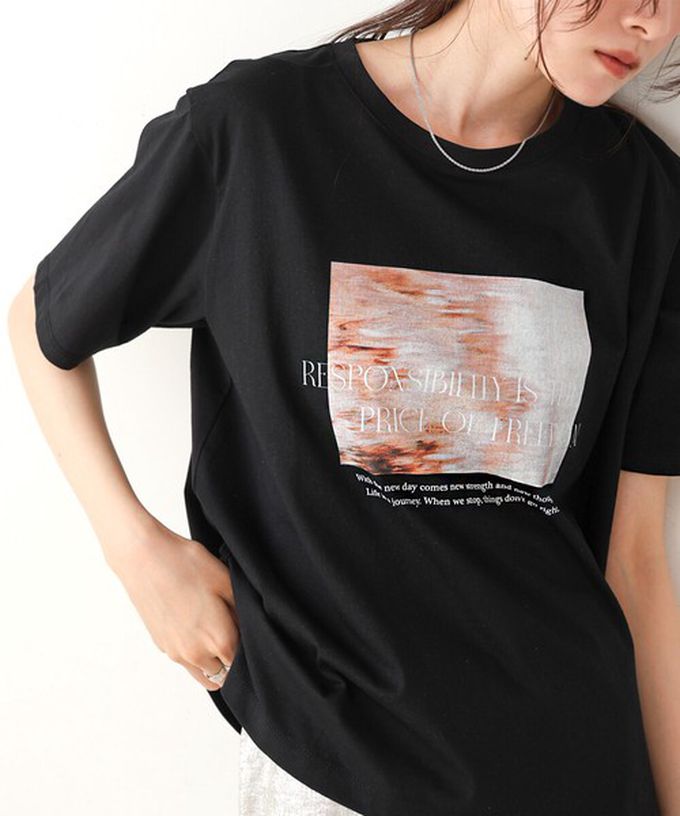 日本 Bab - 100%棉 俐落光影印花短袖T恤-黑 (M)