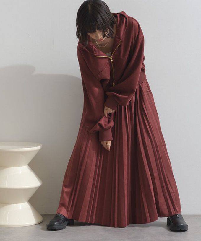 日本 ELENCARE DUE - 俐落低調麂皮百褶長裙-酒紅