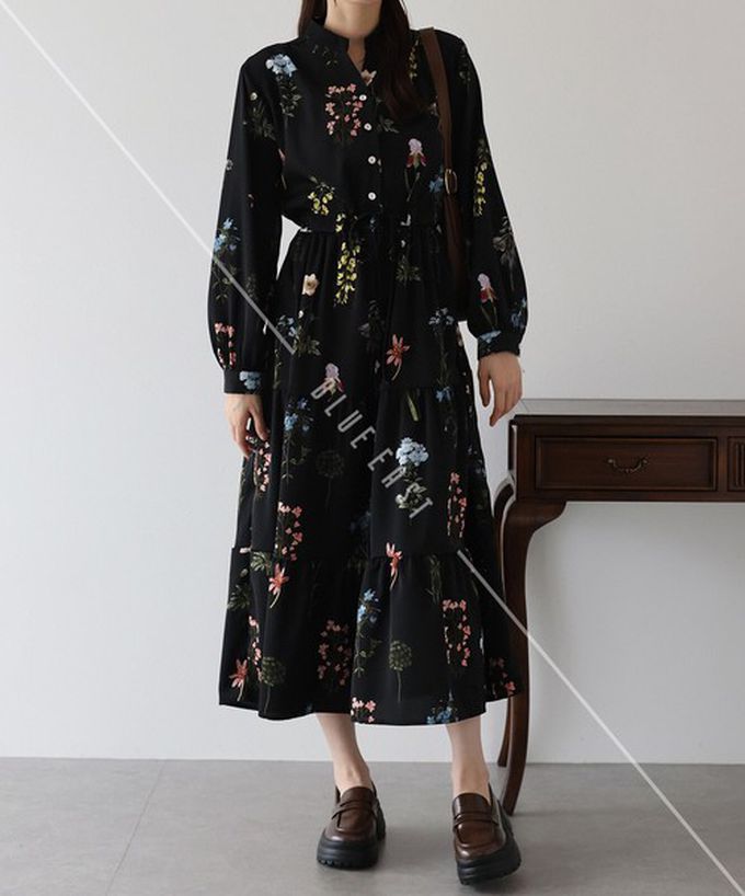 日本 BLUE EAST - [人氣款]簡約抽繩收腰長袖洋裝-彩色花卉-黑