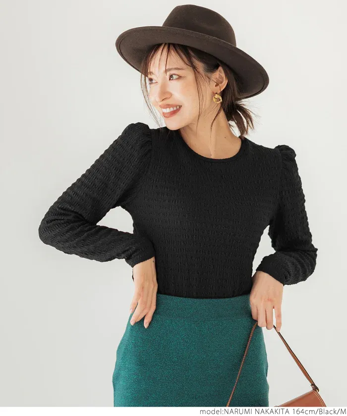 日本 COCA - 圓領泡泡抓皺薄長袖上衣-黑