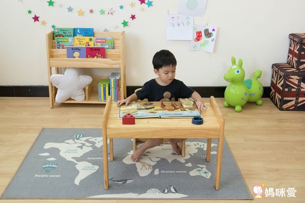 日本Yamatoya ◆ 小小畢卡索系列 幼兒書桌椅組！在家也要蒙特梭利❤
