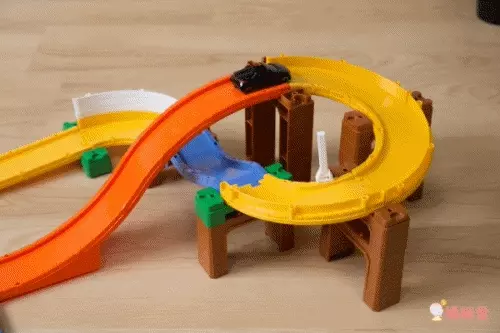 Tomica - 【兩組一起玩更好玩】交通世界SYSTEM 2WAY+5WAY創意軌道組-2WAY軌道*1+5WAY軌道*1