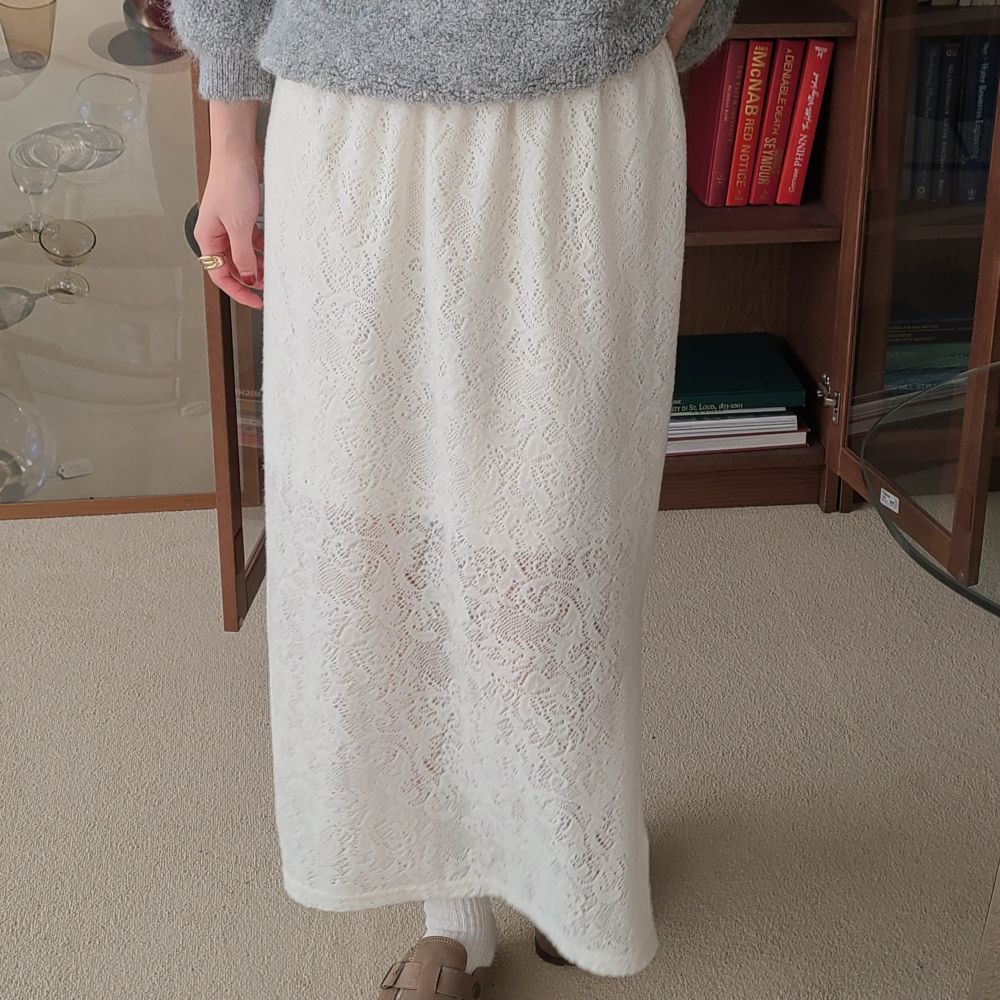 鬆緊腰質感鏤空蕾絲修身長裙-象牙白 (FREE)