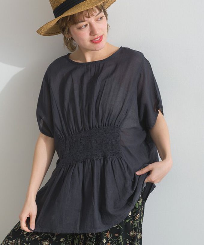 日本 Lupilien - 印度棉 人字紋清爽飄逸瘦腰短袖上衣-軍綠