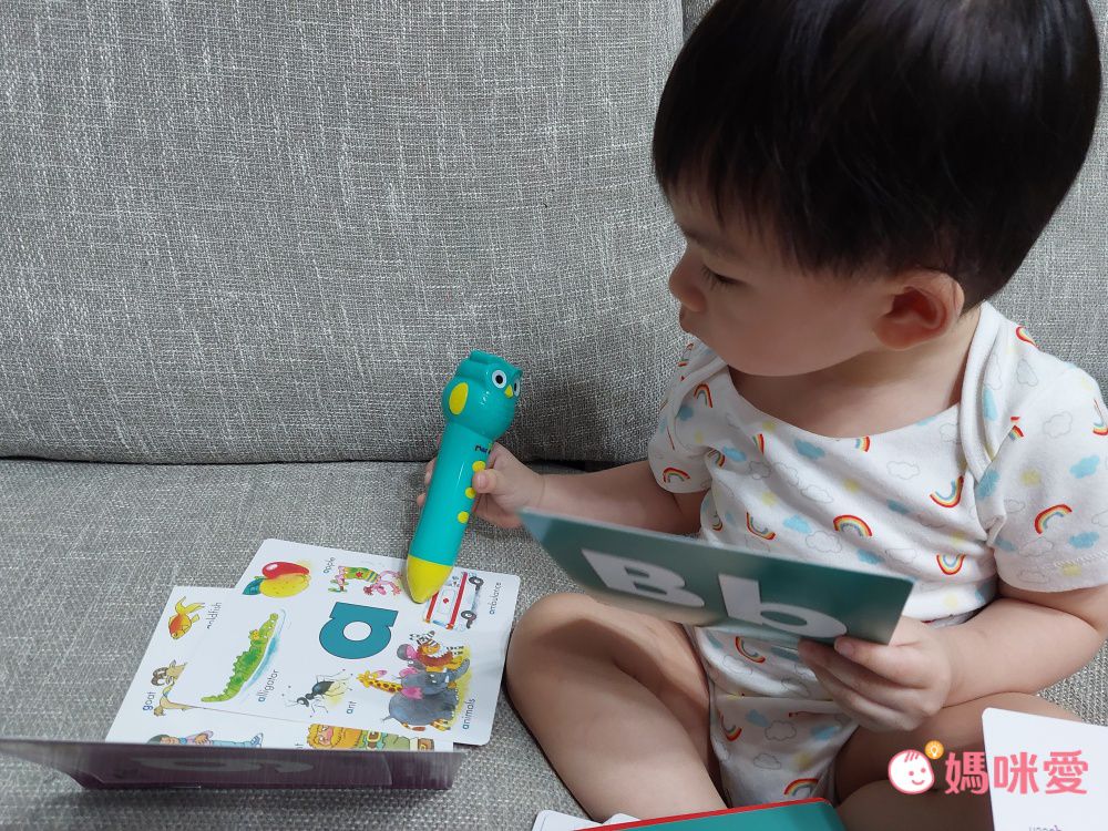 臺灣麥克 - 字母學習啟蒙首部曲-(點讀版)-Rhyming around the Alphabet-14×16.5cm/平裝/彩色/24小書+26張字卡+點讀筆