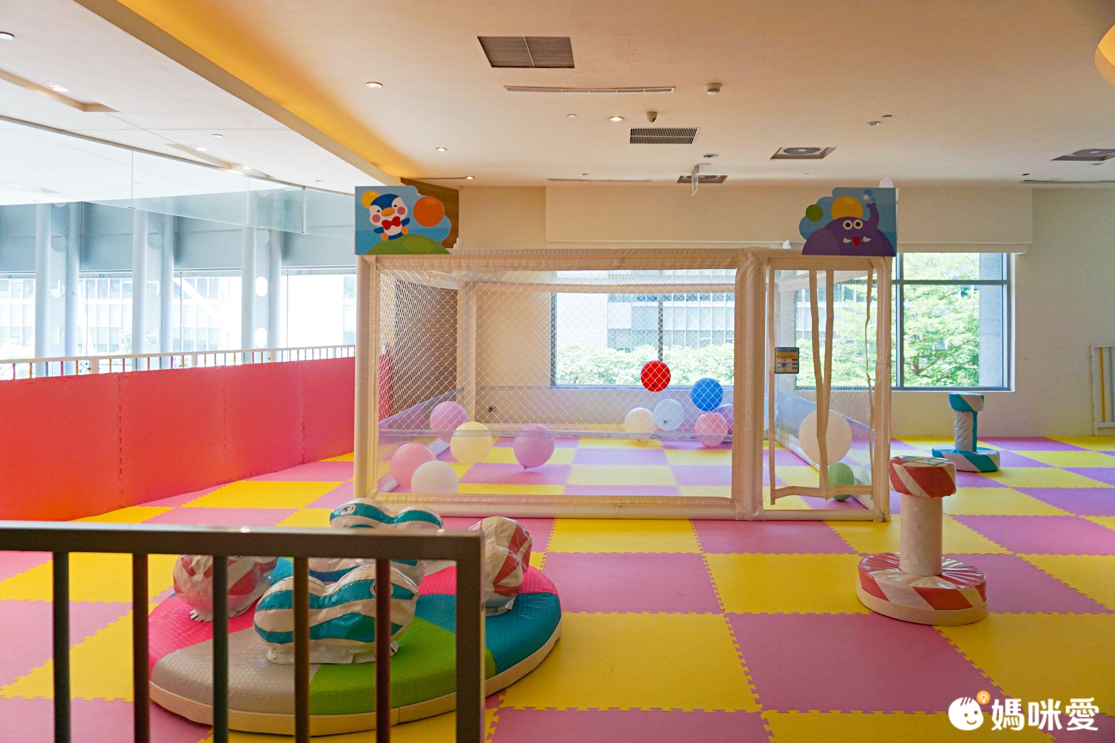 飛機控必追✈【台北諾富特華航桃園機場】二大一小一幼