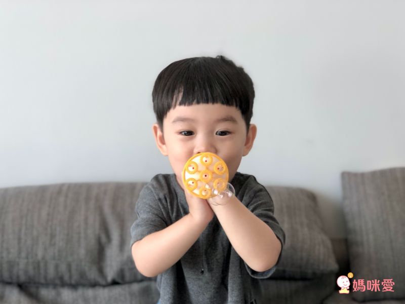 韓國 BUBBLOOO - 小號角長頸鹿吹泡泡神器-套組-主機+118ml補充液