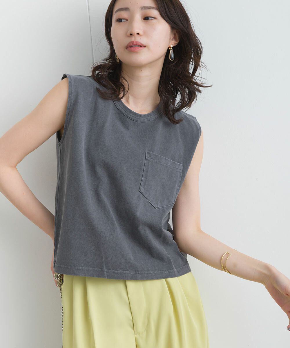 日本女裝代購 - 天竺棉顯瘦剪裁無袖上衣-簡約白