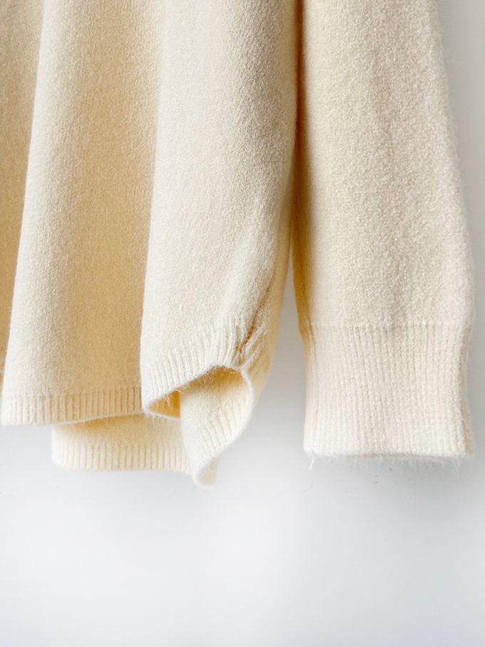 韓國女裝連線 - 極簡針織弧形下擺上衣-淺粉 (FREE)