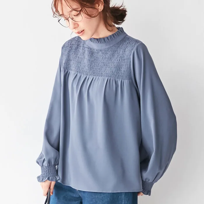 日本 BELLUNA - 日系花邊領口抓皺長袖上衣-灰杏