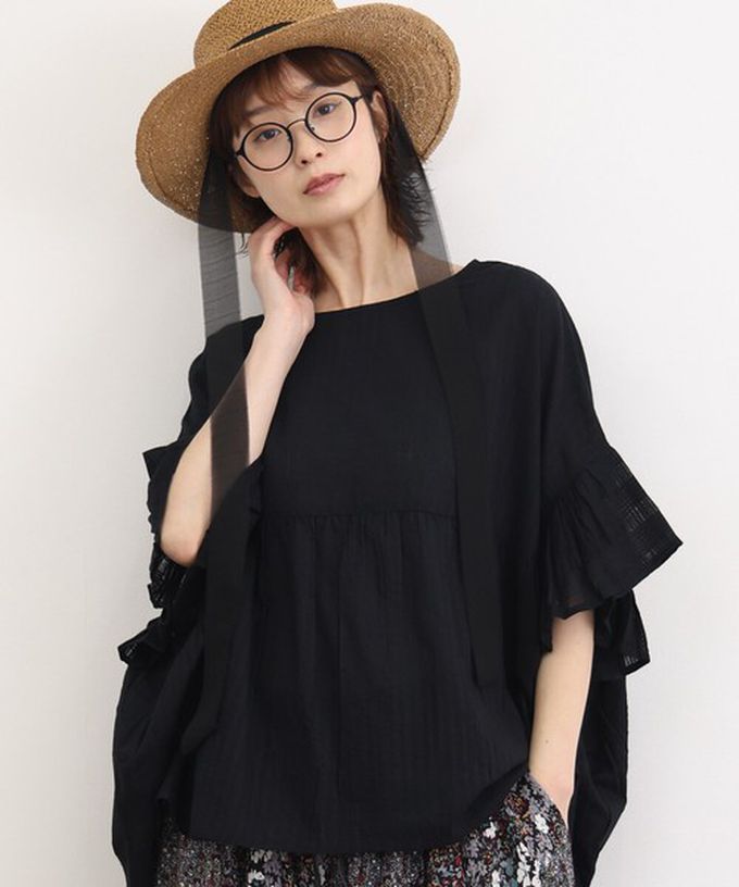 日本 Lupilien - 印度棉 緹花拼接感喇叭短袖上衣-米白