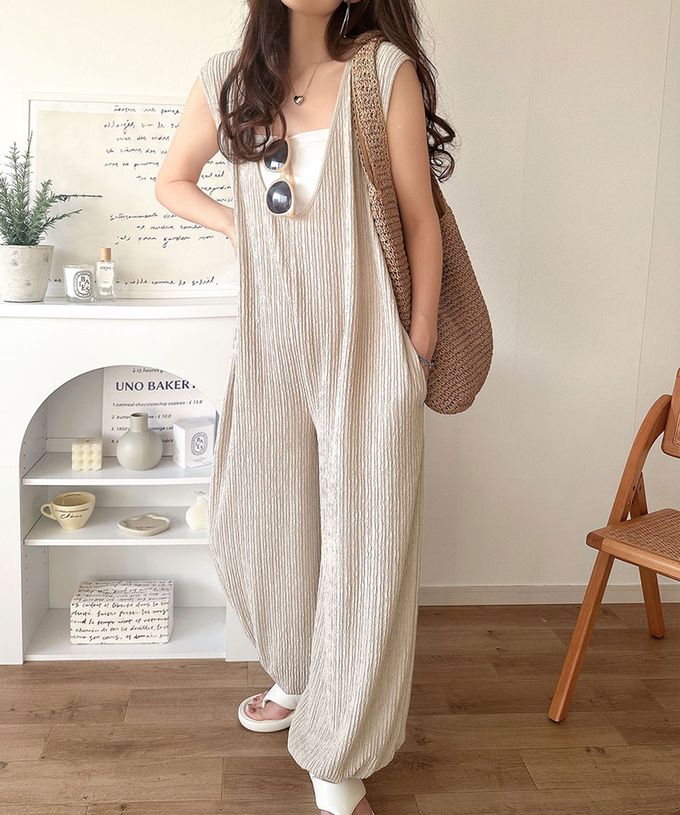 日本 Classical Elf - 前後2way領魅力緹花柔軟連身褲-黑