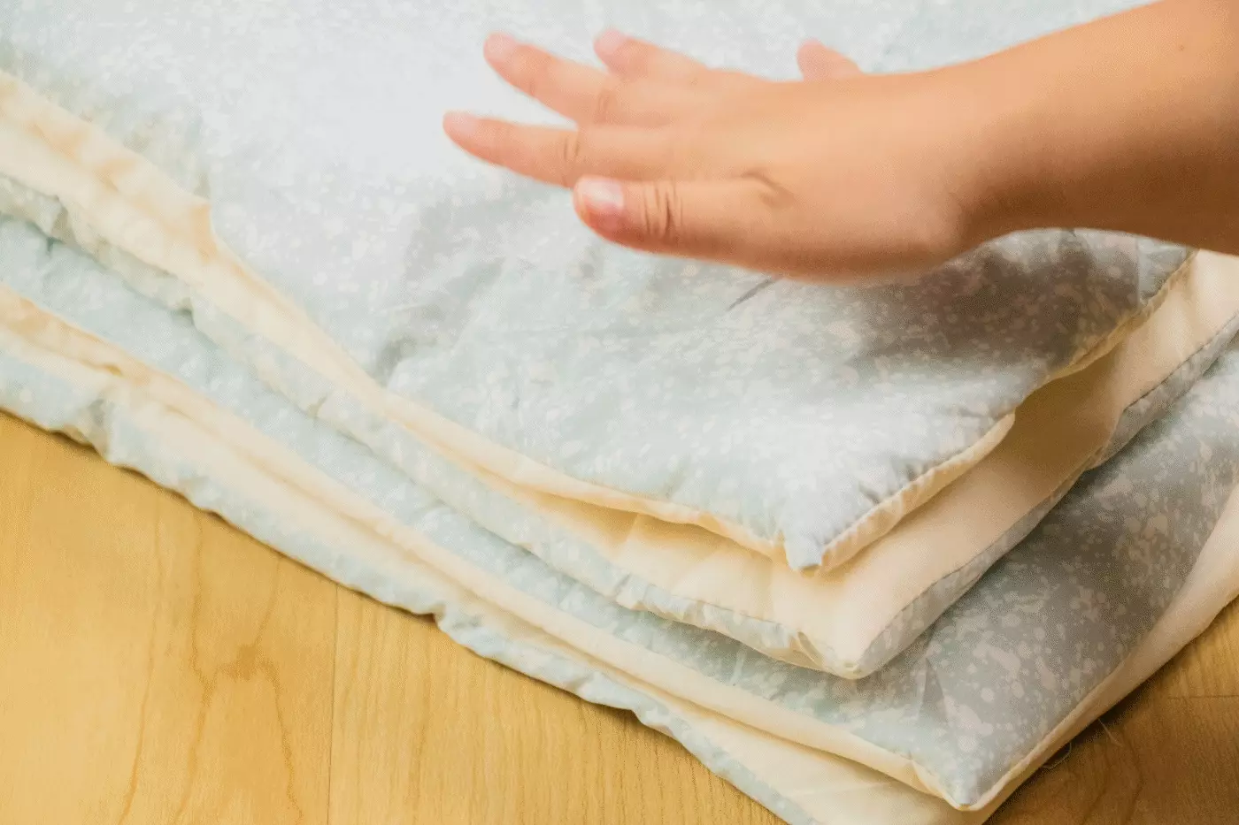 韓國 Nubizio - 可水洗超細纖維蓬鬆四季被-紫花紋路