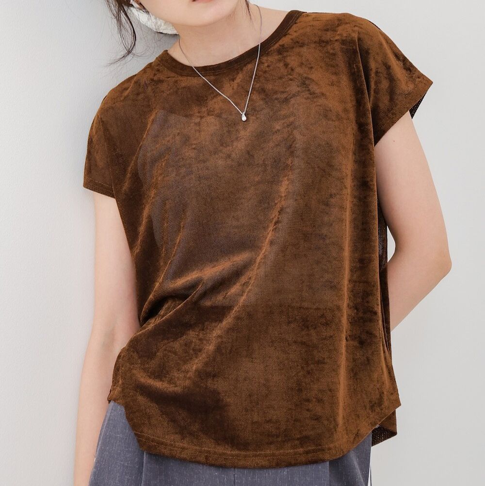 微透輕盈天鵝絨法式袖上衣-焦糖咖 (M)