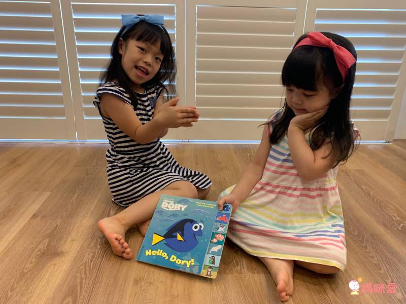 迪士尼英文新書來囉♥♥♥ 冰雪奇緣/海底總動員透過卡通人物加深孩子共讀的印象♬